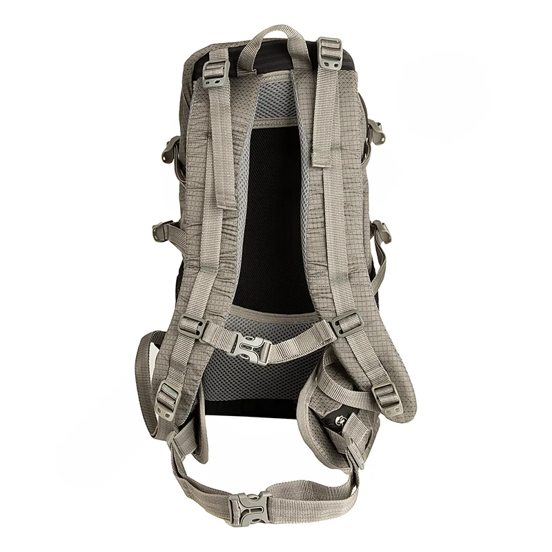 کوله کوهنوردی 20 لیتری طرح دیوتر فنردار