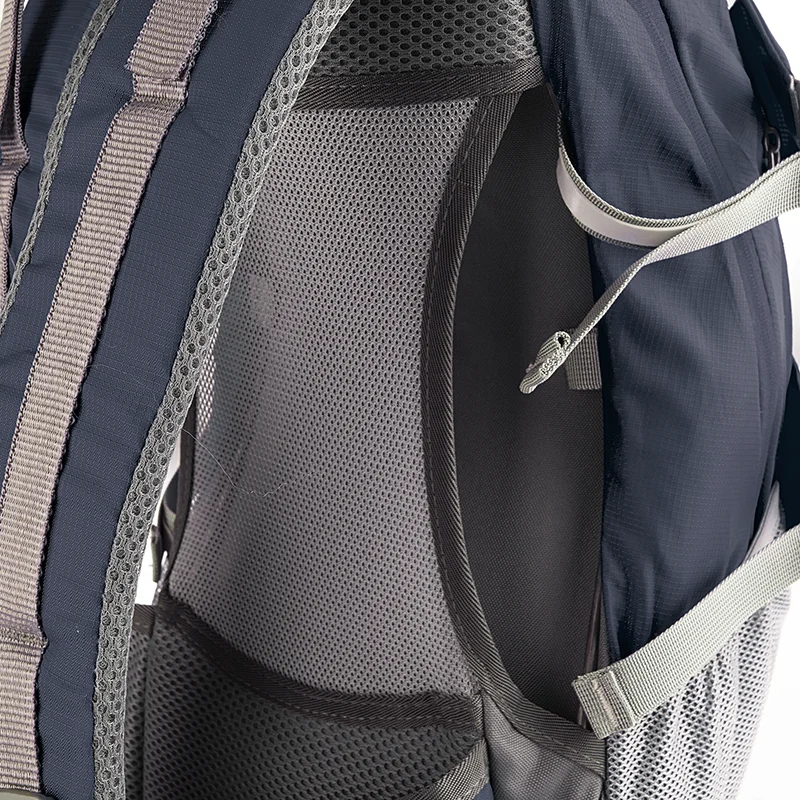 کوله کوهنوردی 20 لیتری طرح دیوتر فنردار